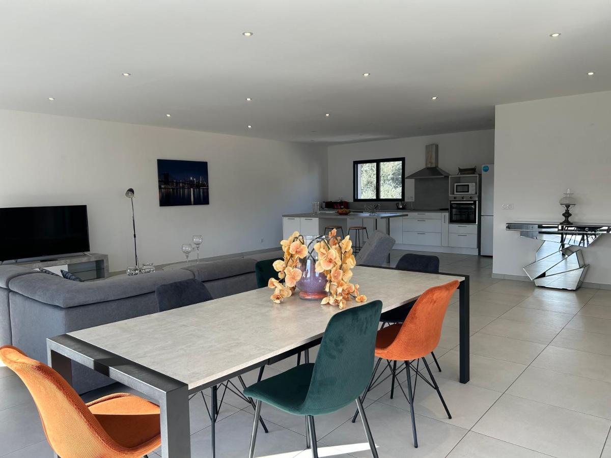 Apartament Sur Le Port